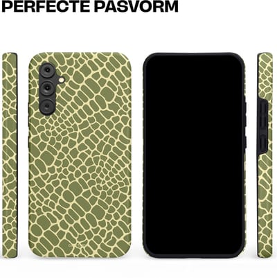 Casetastic hoesje geschikt voor Samsung Galaxy A34 (2023) 5G - Dubbellaagse bescherming - Exotische Groen Geel Krokodillen Schubben - Fashion Case - Saliegroen Beige