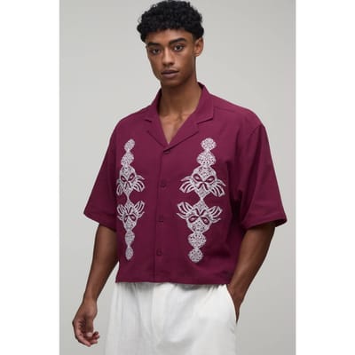 Boxy Crop Getextureerd Revere Geborduurd Overhemd | Burgundy | Size Small