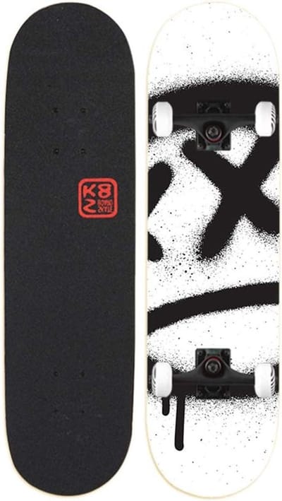 Compleet Skateboard - Standaard Board - Beginners Tricks - Dubbele Kick - 31 x 8 Inch - C
