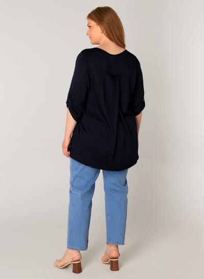 BASE LEVEL CURVY Yanina Blouse - Dark Blue - maat 3(52)