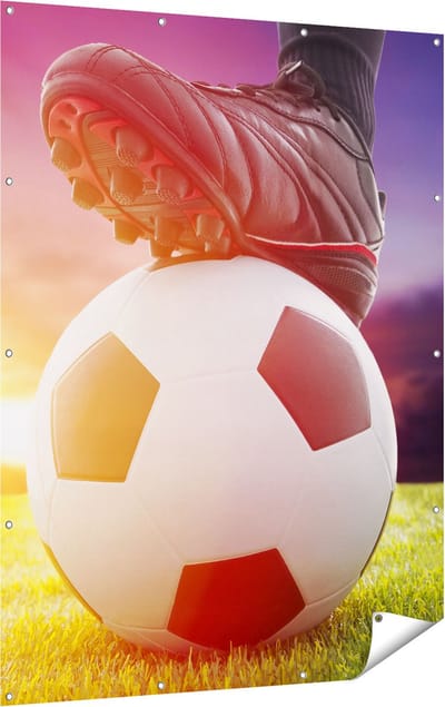 Gards Tuinposter Klassieke Voetbal Aftrap met Zonsondergang - 120x160 cm - Tuindoek - Tuindecoratie - Wanddecoratie buiten - Tuinschilderij