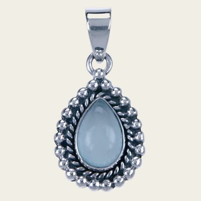Zilveren Chalcedoon aqua edelsteen druppel met bolletjes kettinghanger