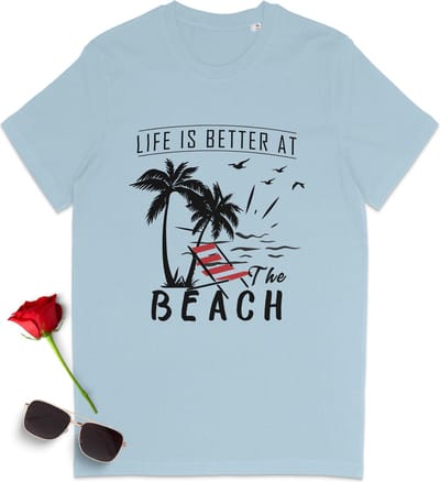 Zomer t shirt met print - Life is better at the beach - Heren en Dames t-shirt - Vrouwen Heren t-shirt met zomer opdruk - Unisex maten: S M L XL XXL XXXL - Tshirt kleuren: wit, oranje geel en licht blauw.