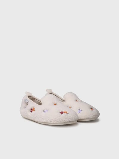 Damesslipper met geborduurde details | MAILY-BB