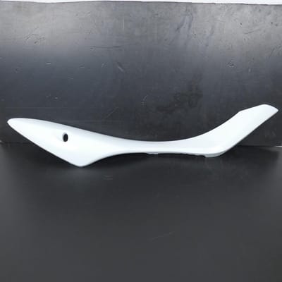 Cache latéral droit Blanc pour moto Suzuki 650 Gladius 2009-2011 47111-44H00-YBD