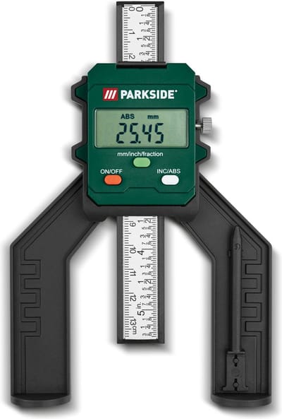 Parkside Digitale dieptemeter - Display: met digitale weergave - Voor dieptemetingen van boringen, frees- en zaagsneden, voegen of loopvlakken van banden - Met zelfstaand frame en magnetische voeten - Meetregelaar met borgschroef