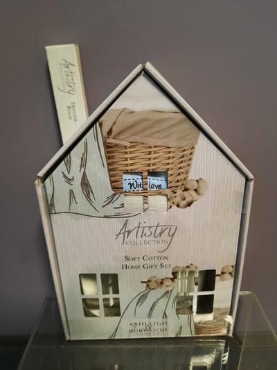 geurstokjes soft cotton home gift set - geurkaars - geurzakjevoor de linnenkast
