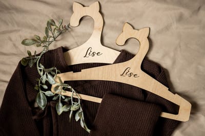 BolleToet - kinderkledinghanger kat - kleerhanger - met naam - personaliseren -