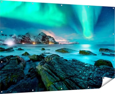 Gards Tuinposter Noorderlicht boven het Water bij Rotsen - 180x120 cm - Tuindoek - Tuindecoratie - Wanddecoratie buiten - Tuinschilderij