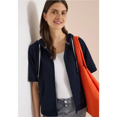 Sweaterjack met korte mouwen en capuchon