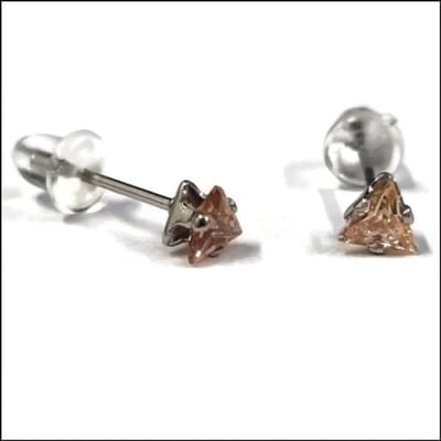 Aramat Jewels | Oorbellen | RVS Zweerknopjes Driehoek Zirkonia - Geometrische Studs | Zilverkleurig / 4 mm / Champagne | |3mm | Staal | Kinderen, Volwassenen | Verkleurd niet