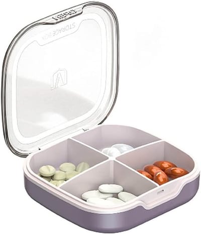 Draagbare pillendoos met 4 compartimenten voor vitamines en medicijnen, ideaal voor dagelijks gebruik en reizen