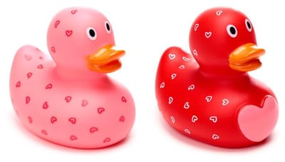 Bad eend - amore hart - valentijns tip - per 2 stuks te koop - merk amore