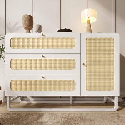 Pugsdrly Commode met rotan en vergulde handgrepen, witte cottage-stijl met 3 lades en 1 deur, in hoogte verstelbare planken en anti-kantelvoorziening, 120x85x40 cm (B/H/D)