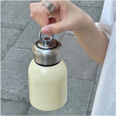 Creatieve Mini Chubby Roestvrijstalen Thermosfles Draagbare Ringen Draagbare Hoogwaardige Koppels Studentenbekers. geel
