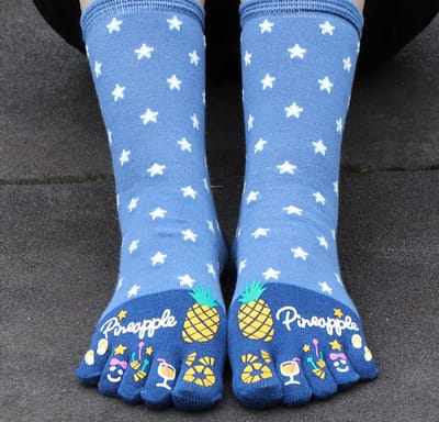 Teensokken - teen sokken - toe socks - blauw - print ananas - sterren - 36-40 - cadeau - voor haar - sport - yoga - fitness - pilates - runner teen sokken - teenslipper sokken