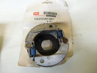koppelingsplaat voor scooter aprilia 50 scarabeo 1998 ap8206806 nieuw