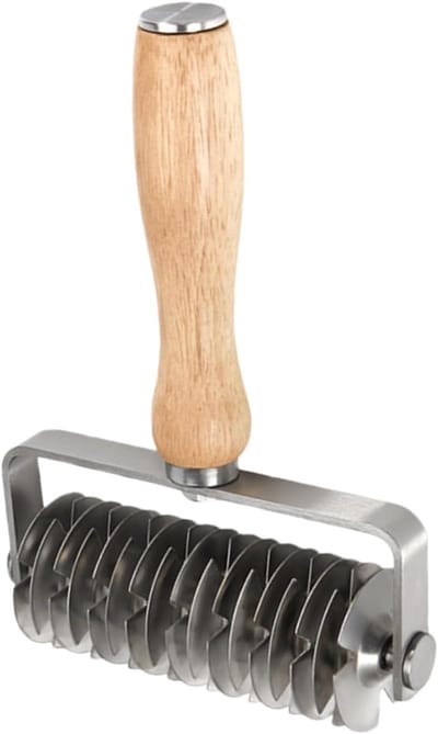 Snijwiel RVS - Bakwiel deegsnijder - Taarten decoreren - Ergonomisch houten handvat - 13.3 x 20.5 cm - Zilver