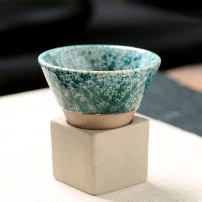 1 stuks Retro Japanse Driehoekige Kegelvorm Aardewerk Thee Koffie Kopje Trek Keramische Mok Ruwe Latte Porseleinen Kopje Voor Thuis Kantoor 51-100ml gray