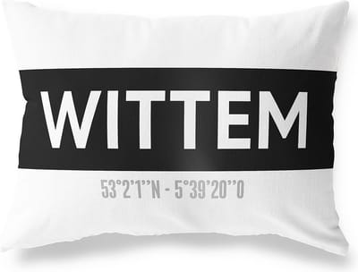 Tuinkussen WITTEM - LIMBURG met coördinaten - Buitenkussen - Bootkussen - Weerbestendig - Jouw Plaats - Studio216 - Modern - Zwart-Wit - 50x30cm