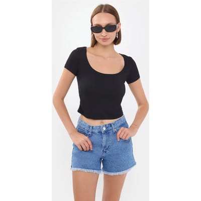 Scoop Nek Crop Top