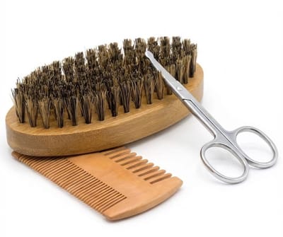 Houtkleurige baard kam set heren – houten baard kam en baard borstel met schaar – compacte grooming set – verzorging en styling accessoires voor baard en snor