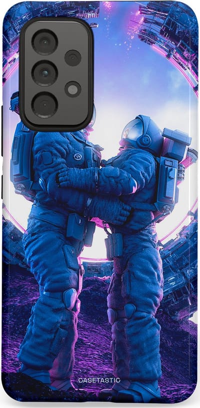 Casetastic Hoesje Geschikt voor Samsung A53 - Stijlvolle Beschermende Duo-layer Case - Ruimtereis vol liefde