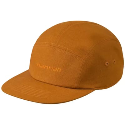 5-panel pet Hannah Moon