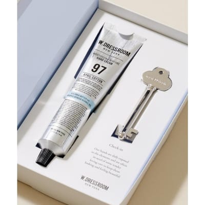 W.dressroom Crème pour les Mains Parfumée Édition Check In Ensemble Squeezeur Crème pour les Mains+Squeezeur+carte message+Sac d'achat No.97 April Cotton 75ml
