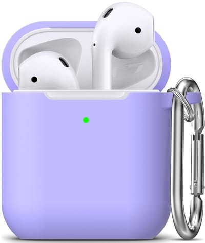 Hoesje Geschikt voor Apple AirPods 1 & 2 - Lila - Casemania Liquid Siliconen Bescherm Hoes met Bevestigingslus & Karambijnhaak