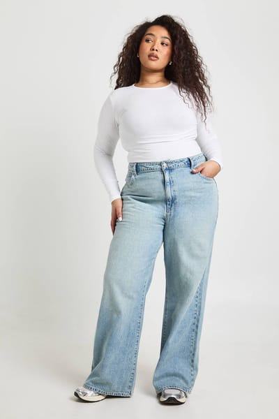 boohoo Dames Plus Basics Hoge Taille Rechte Pijp Jeans | Vintage Bleach | Maat: 56