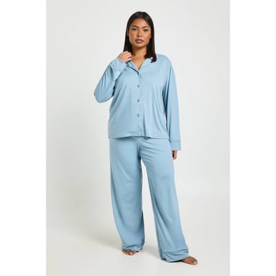 boohoo Dames Plus Jersey Pyjama Set Met Paspeldetail Lange Mouwen & Broek | Stoffig Blauw | Maat: 44