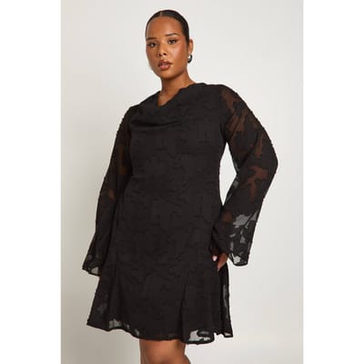 boohoo Dames Plus Burnout cowl-hals jurk met ruches aan de voorkant in skaterstijl | Black | Maat: 16