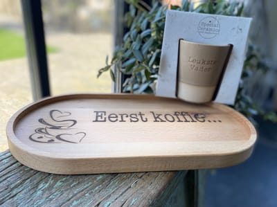 Creaties van Hier - Dienblad ovaal (32x17 cm) met Mok - Beker - Vader - Keramiek - 9 x 8 cm - vaderdag cadeautje