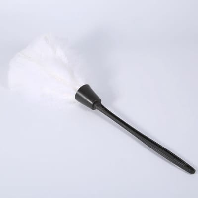 Zachte Turkse Veer Dust Brush voor het Schoonmaken van Meubels en Auto's, Handzaam en Efficiënt Schoonmaakgereedschap