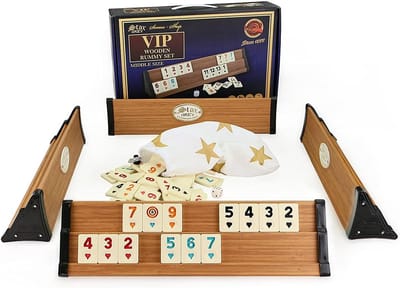 Compacte Rummy en Okey Set met Melamine Stenen en Houten Stands
