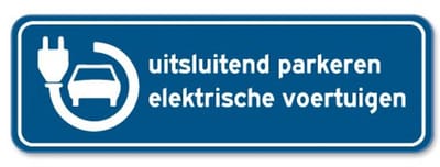 Parkeerbord Elektrische Voertuigen - Weerbestendig Aluminium - 40x15 cm - Bevestiging: Zonder bevestiging (alleen het bord)