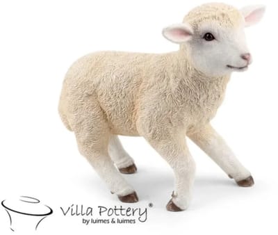 Staand Schaap in speelse houding 24x12x21