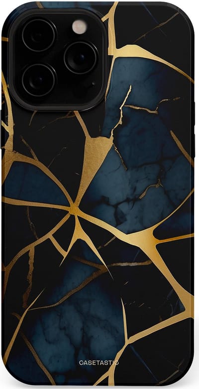 Casetastic hoesje geschikt voor Apple iPhone 13 Pro Max - MagSafe - Dubbellaagse bescherming - Sterrennacht Marmer Goud - Fashion Case - Zwart Goud Donkerblauw