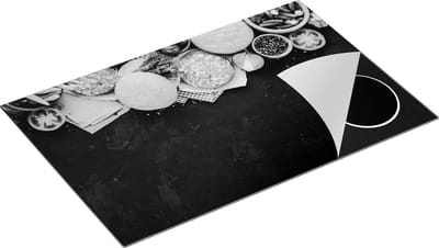 Chefcare Inductie Beschermer Hamburger Ingrediënten op een Marmeren Plaat - Zwart Wit - 80x50 cm - Afdekplaat Inductie - Kookplaat Beschermer - Inductie Mat