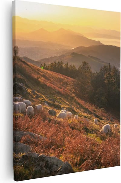 Artaza Canvas Schilderij Zonsondergang Bergen - 40x50 cm - Wanddecoratie Natuur - Muurdecoratie Schapen - Schilderijen Op Canvas