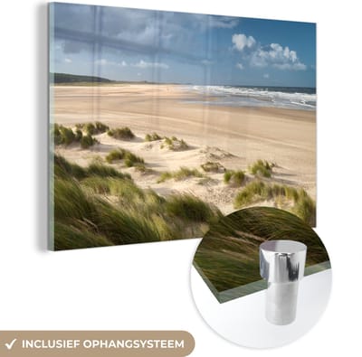 MuchoWow® Glasschilderij 120x80 cm - Schilderij acrylglas - Zand - Duin - Zee - Foto op glas - Muurdecoratie woonkamer - Wanddecoratie slaapkamer - Schilderijen