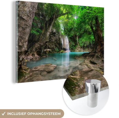 MuchoWow® Glasschilderij 60x40 cm - Schilderij acrylglas - Jungle - Waterval - Planten - Water - Natuur - Foto op glas - Muurdecoratie woonkamer - Wanddecoratie slaapkamer - Schilderijen