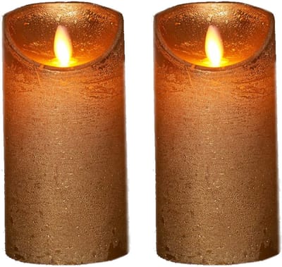 Anna's Collection Led kaars/stompkaars - 2x - goud - H15 x D7,5 cm - wax - bewegende vlam