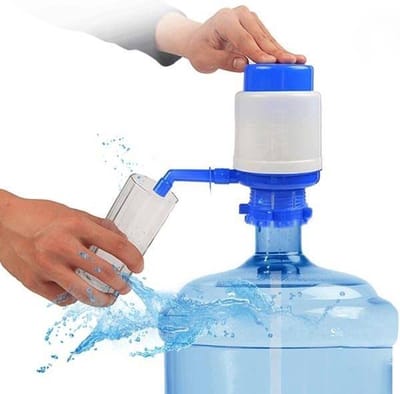 Handmatige waterpomp – Draagbare pomp voor flessen en jerrycans – Zonder stroom – Ideaal voor camping en reizen- Compact, verstelbaar