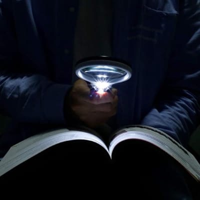 Vergrootglas met Licht - 3x en 45x Vergroting voor Senioren en Hobbyisten
