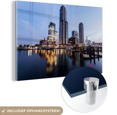 MuchoWow® Glasschilderij 60x40 cm - Schilderij acrylglas - Rotterdam - Wolkenkrabber - Water - Foto op glas - Schilderijen