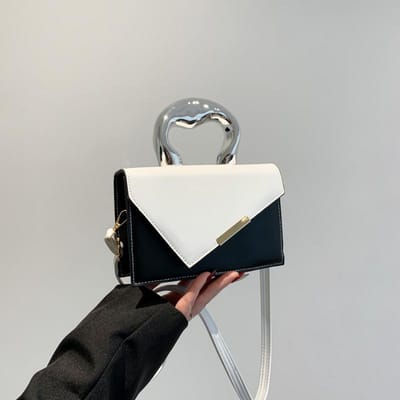 Nieuwe Splicing Trendy Schoudertas Lente Nieuwe Stijl Metalen Handheld Kleine Vierkante Tas Casual Contrast Tas Vrouwen white