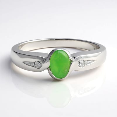 Cavill - Zilveren ring 925 Sterling met 0,39 ct ovaal keizerlijk chrysopraas en 0,049 ct witte topazen - elegante groene edelsteen damesring maat 17