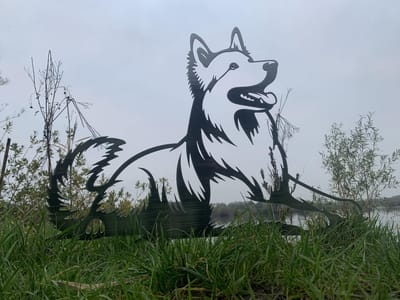 Metalen hond - Witte Herder - Tuinprikker - Tuindecoratie
